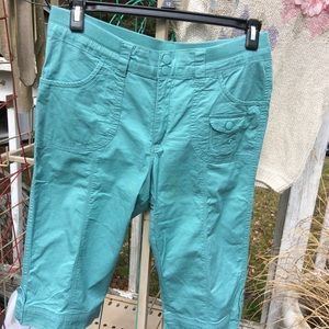 Lee easy fit Capri’s.